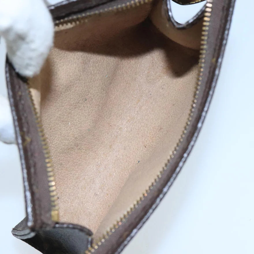 Louis Vuitton Poche Toilette 15