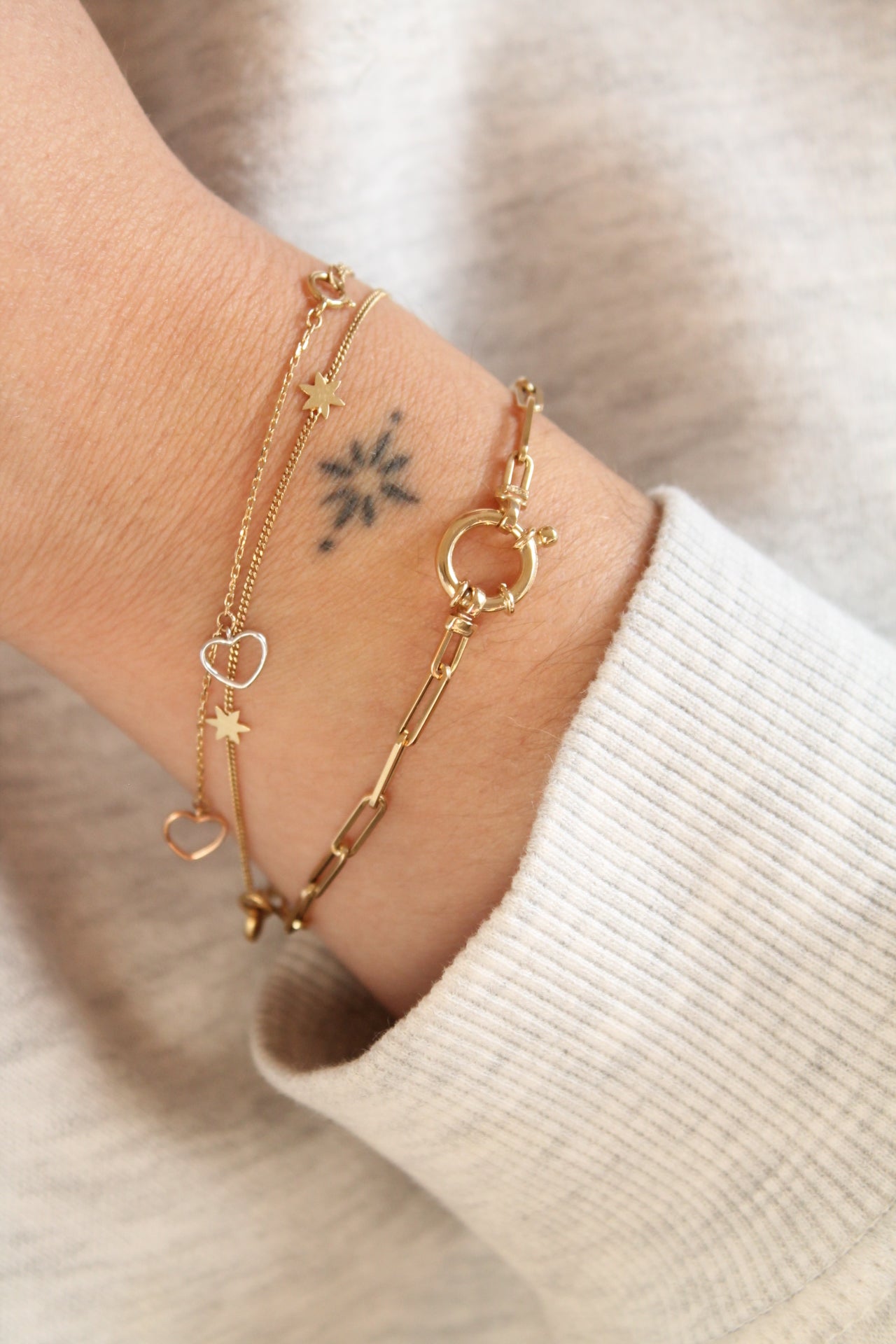 Dangling Heart Bracelet