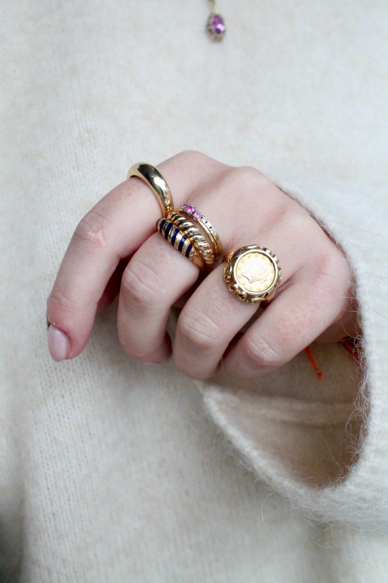 Slim Balloon Ring