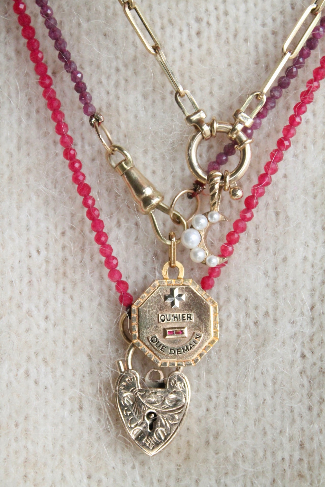 Augis Pendant