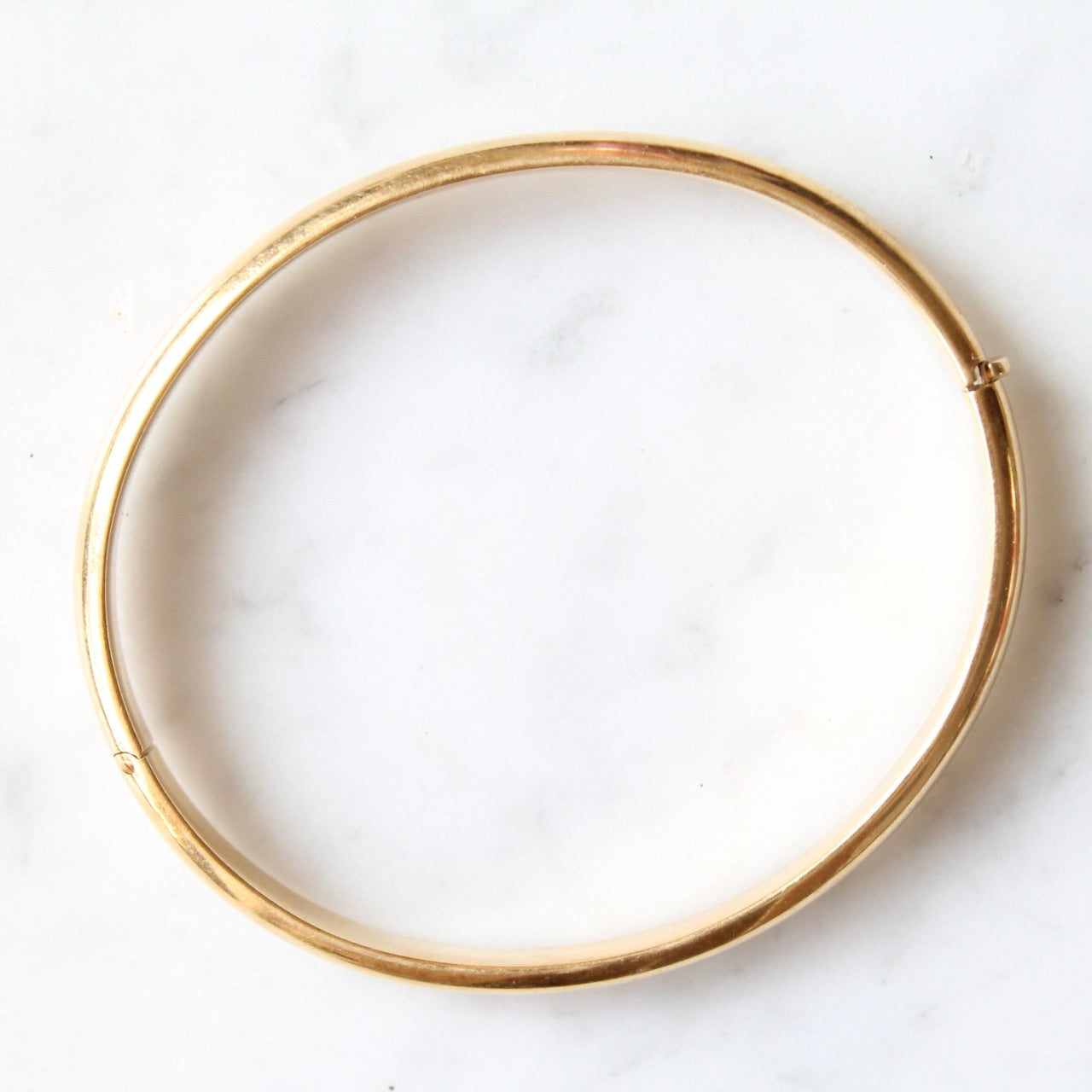 Classic Bangle (18ct)