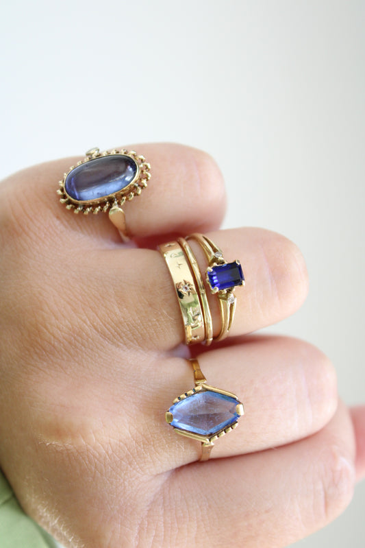 Cabochon Cut Sapphire Ring