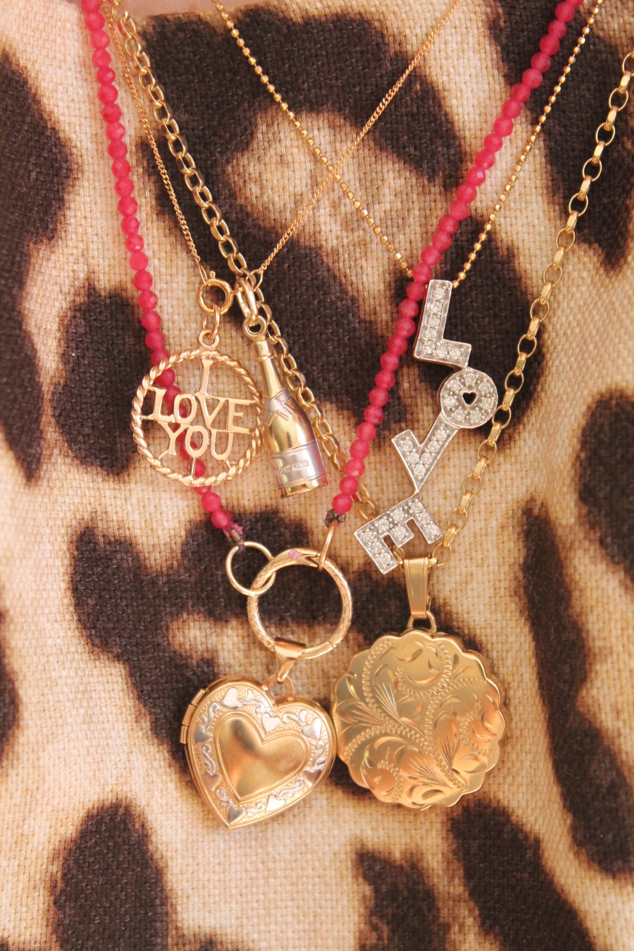 Round Floral Photo Locket