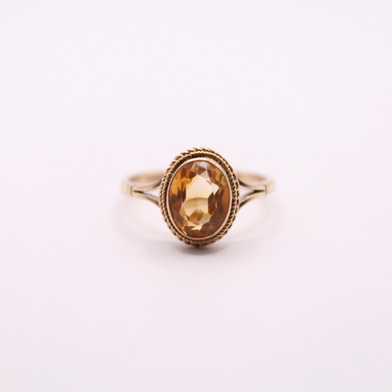 Single Citrine Cord Ring
