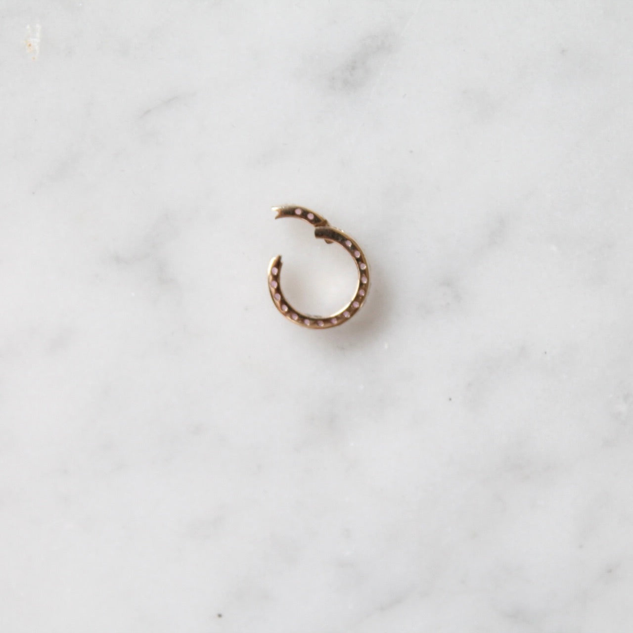 Pink Sapphire Connector