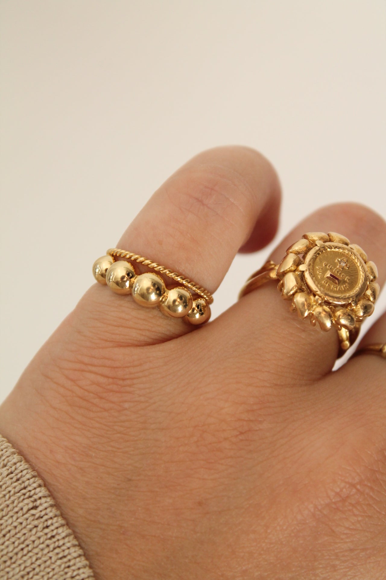Twist Ring