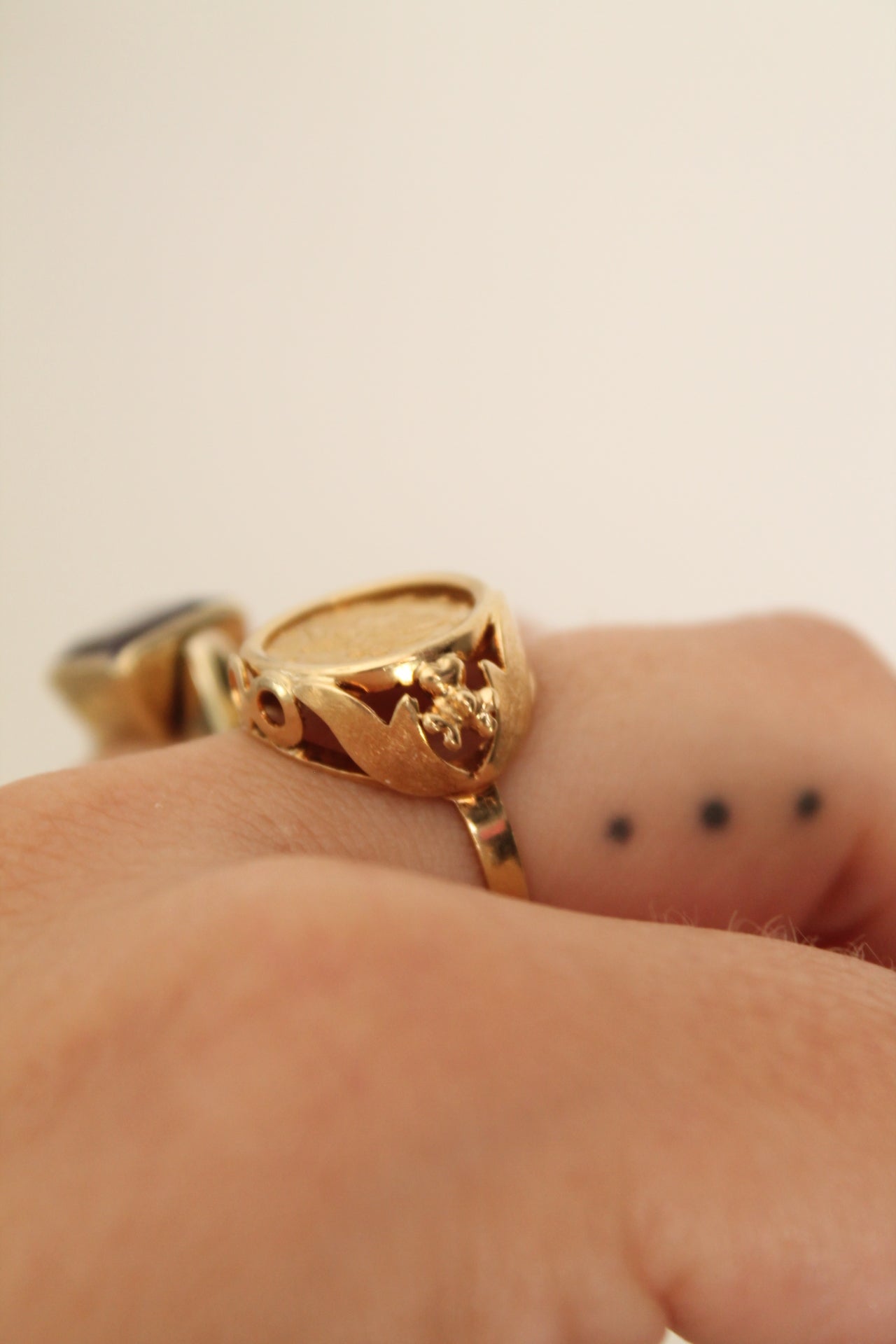 21ct Dollar Coin Ring