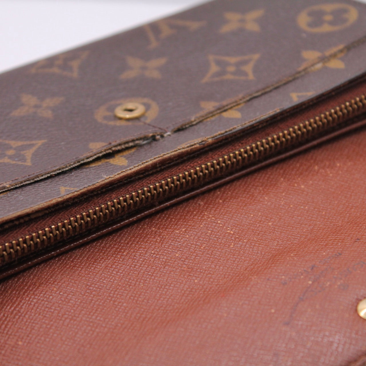 Louis Vuitton Monogram Sarah Long Wallet