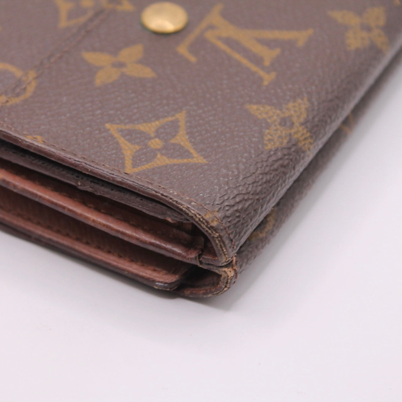 Louis Vuitton Monogram Elise Trifold Wallet