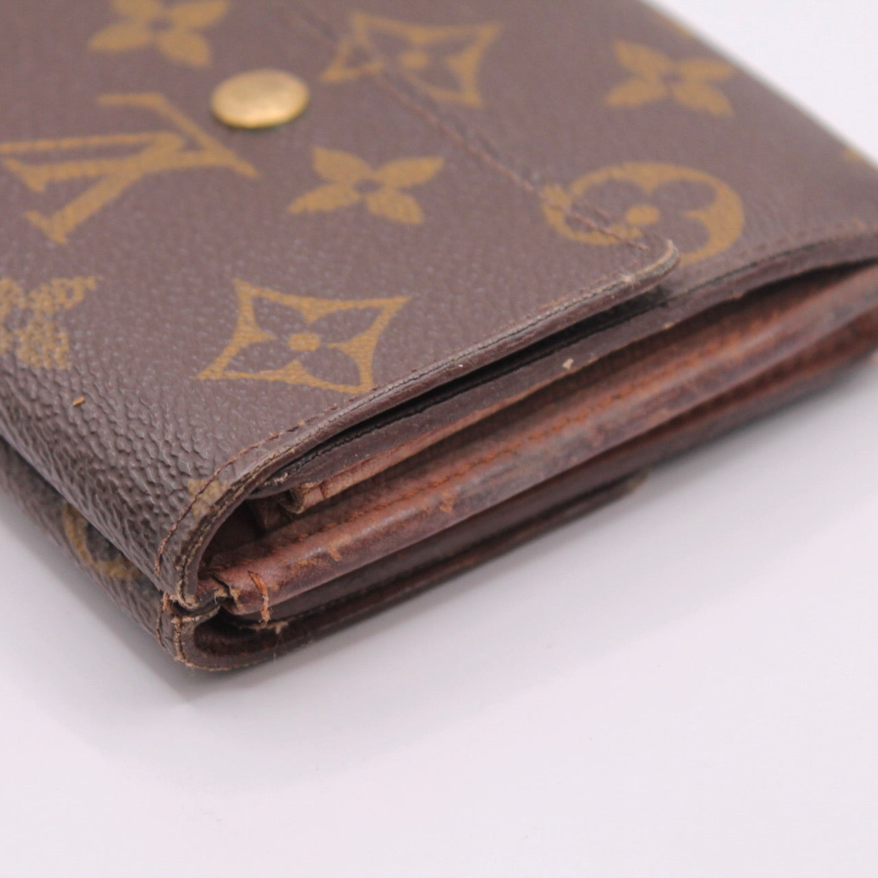 Louis Vuitton Monogram Elise Trifold Wallet