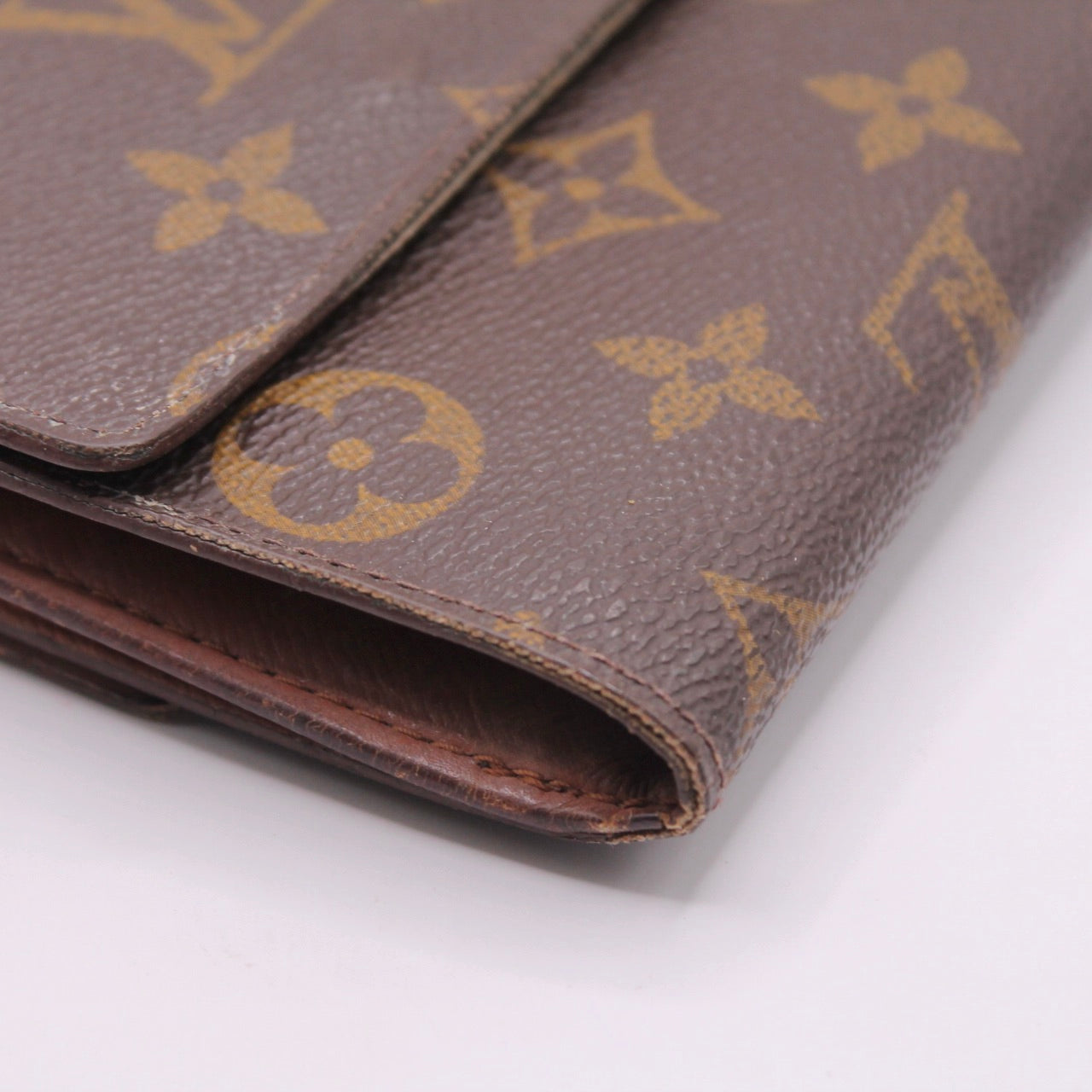 Louis Vuitton Monogram Elise Trifold Wallet