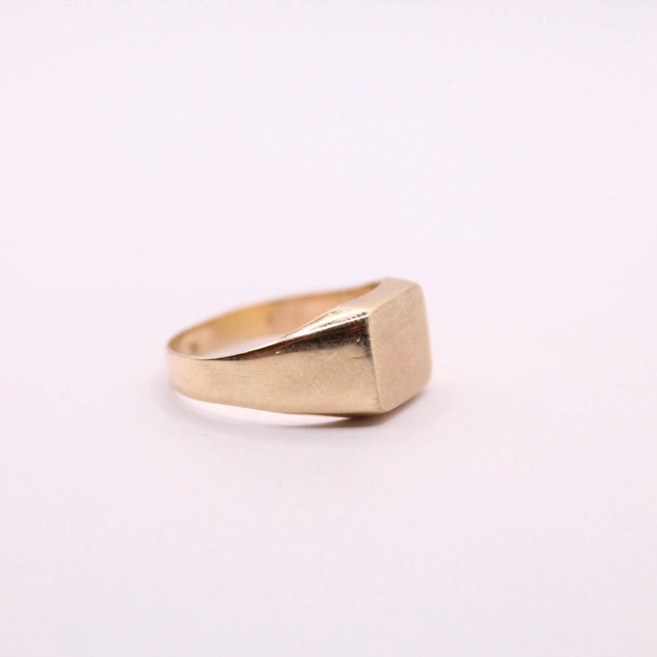 Signet (Pinky) Ring