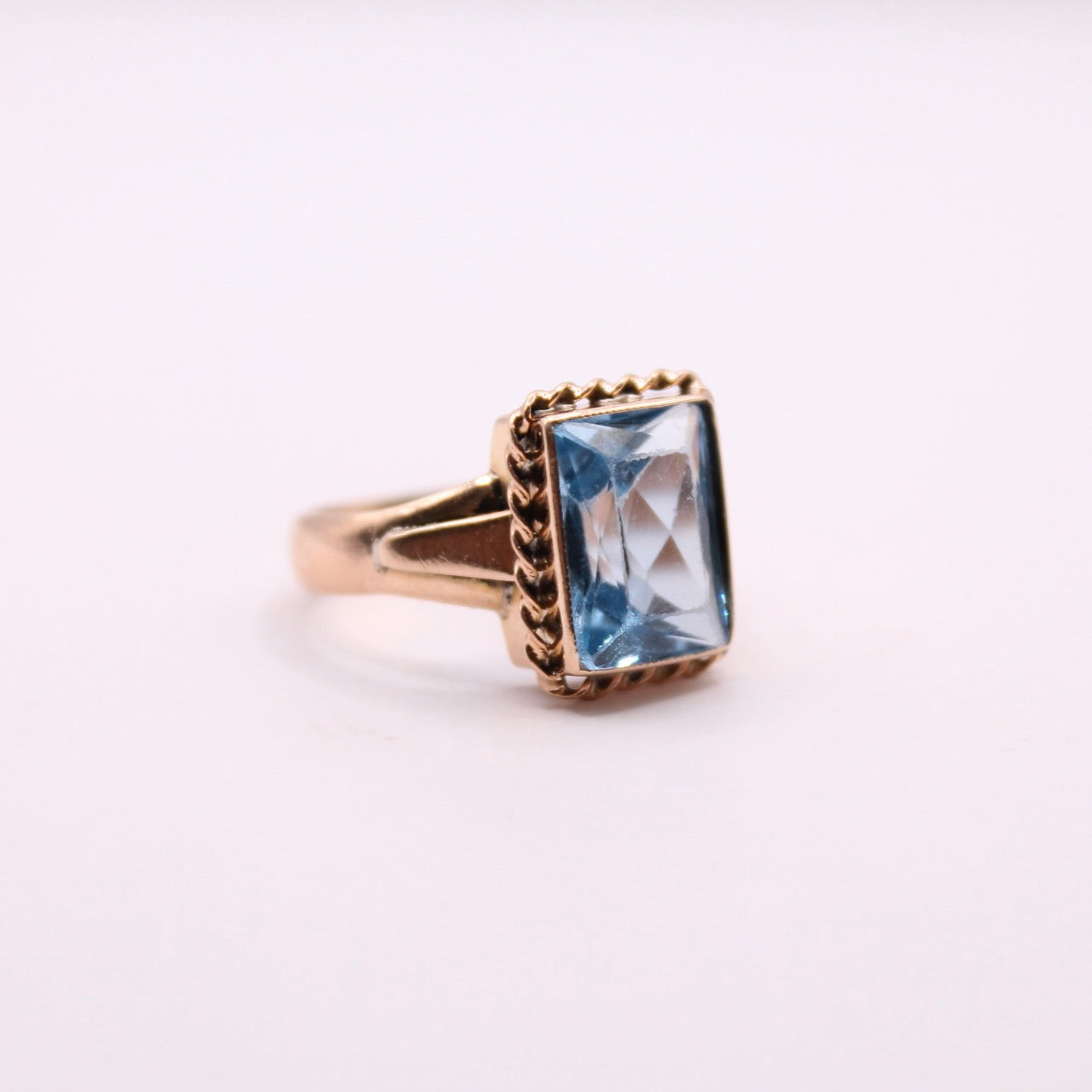Aquamarine Rope Ring