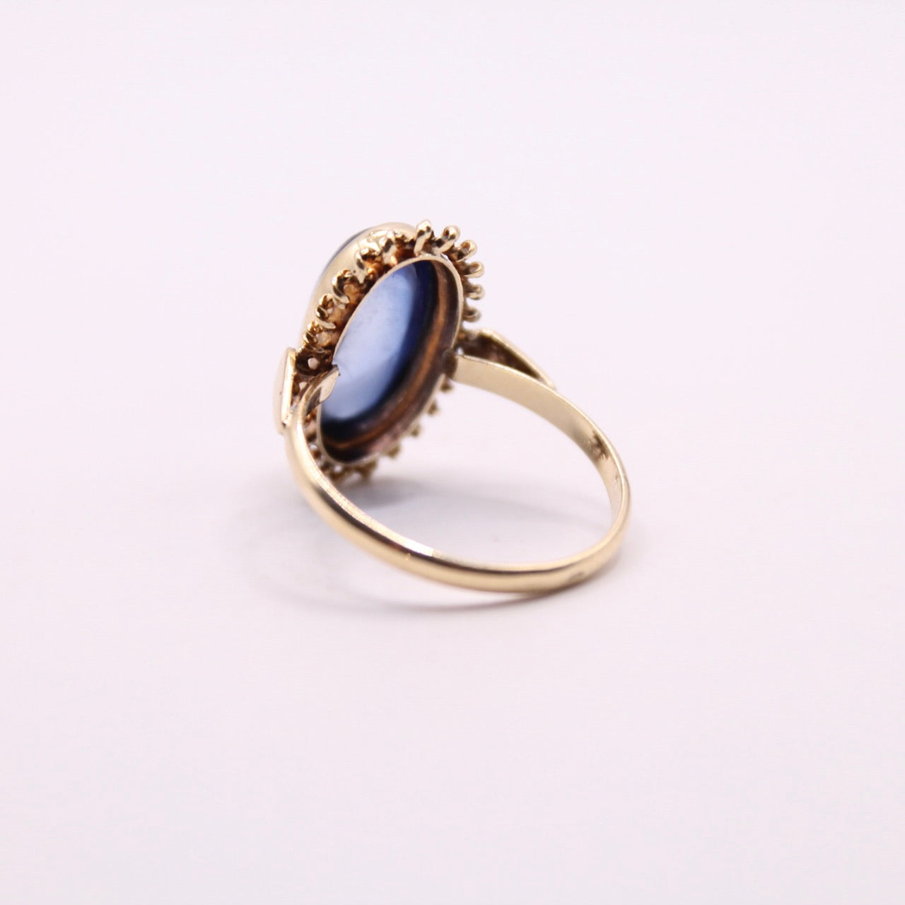 Cabochon Cut Sapphire Ring