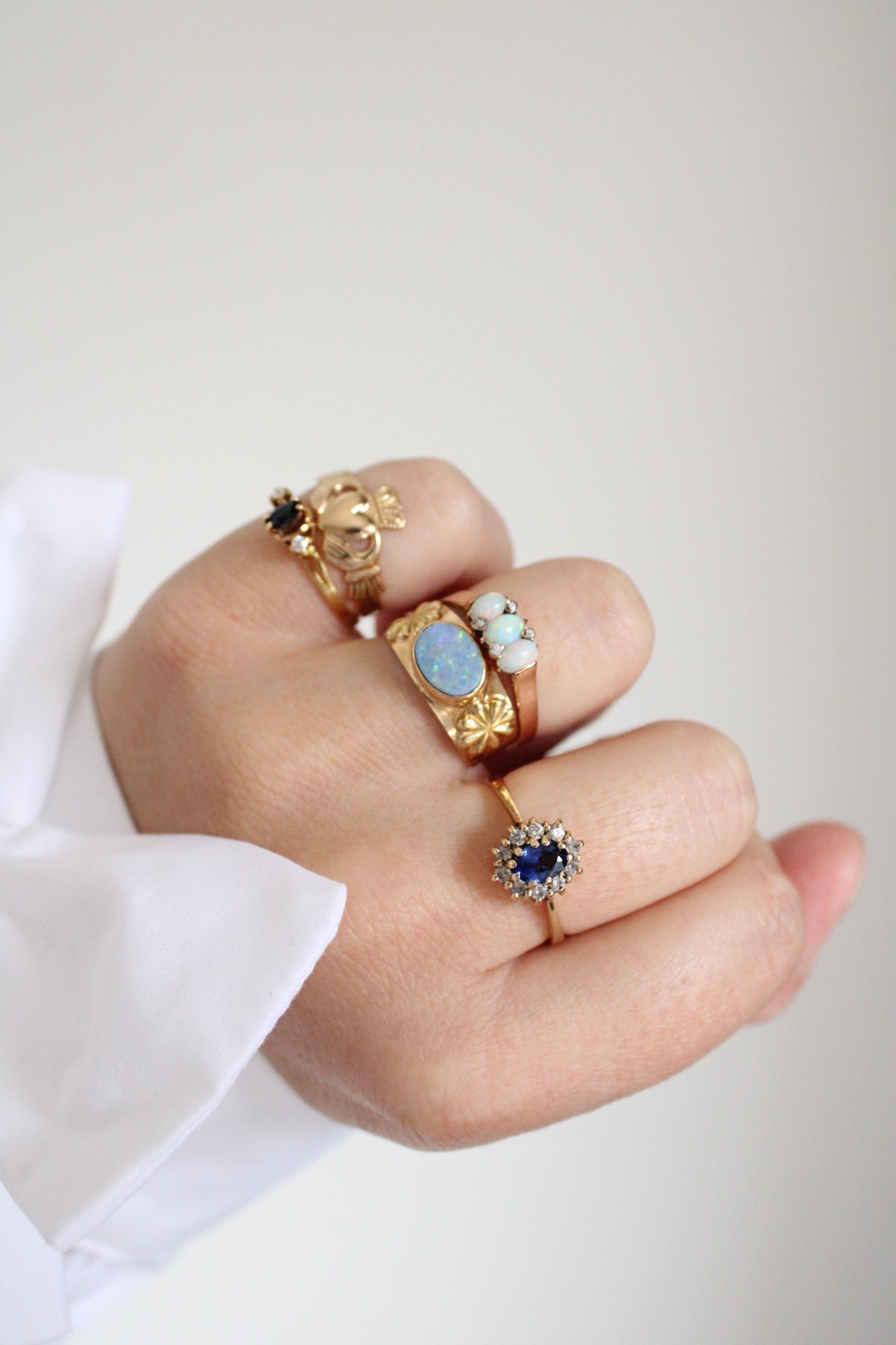 Sapphire Lady Di Ring