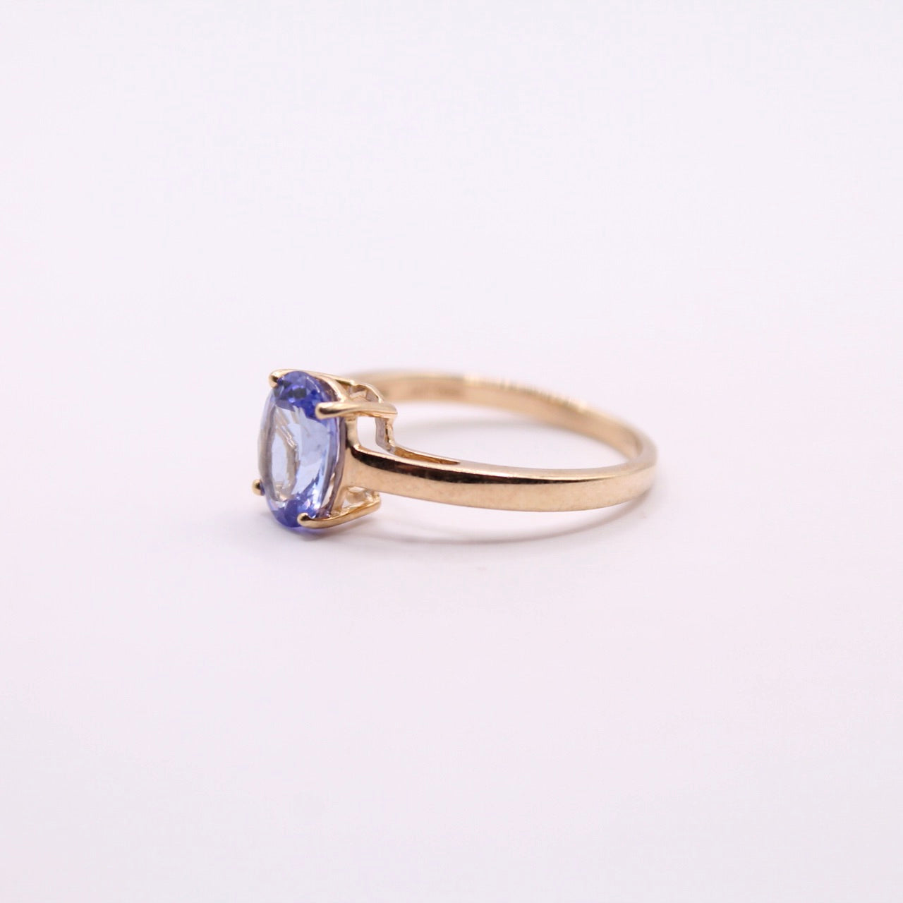 Single Tanzanite Ring