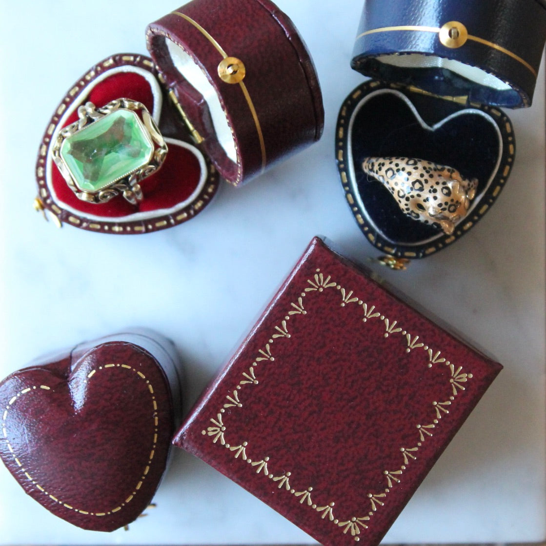 Velvet Heart Ring Box