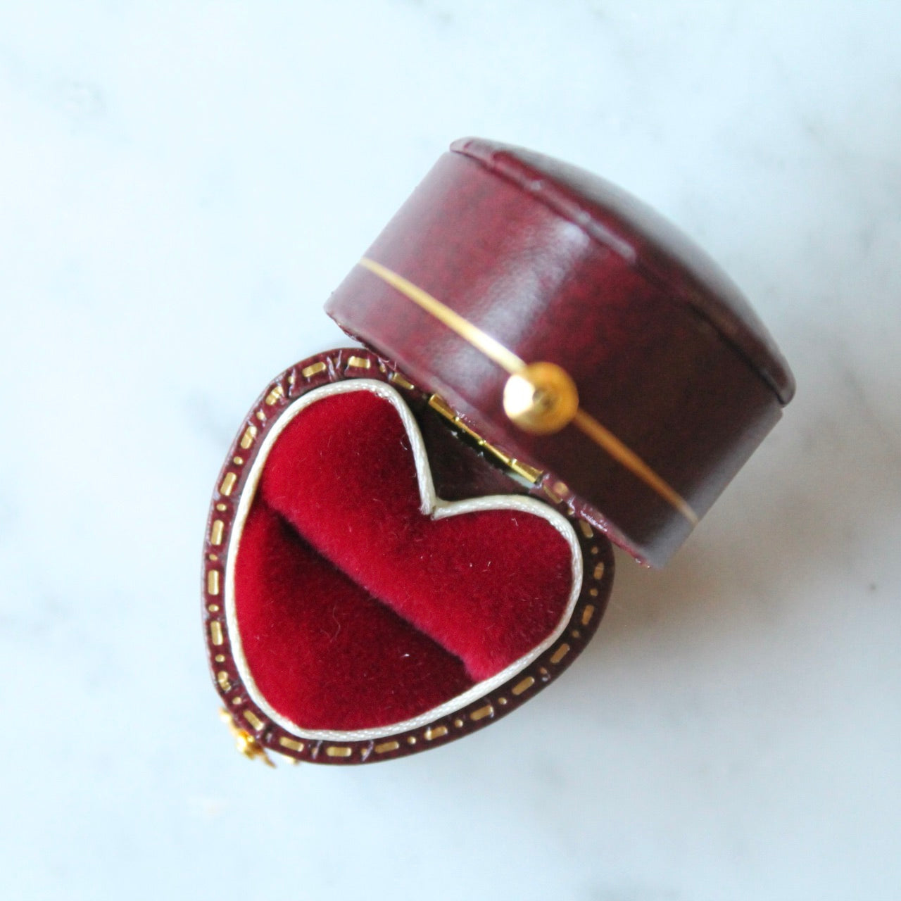 Velvet Heart Ring Box