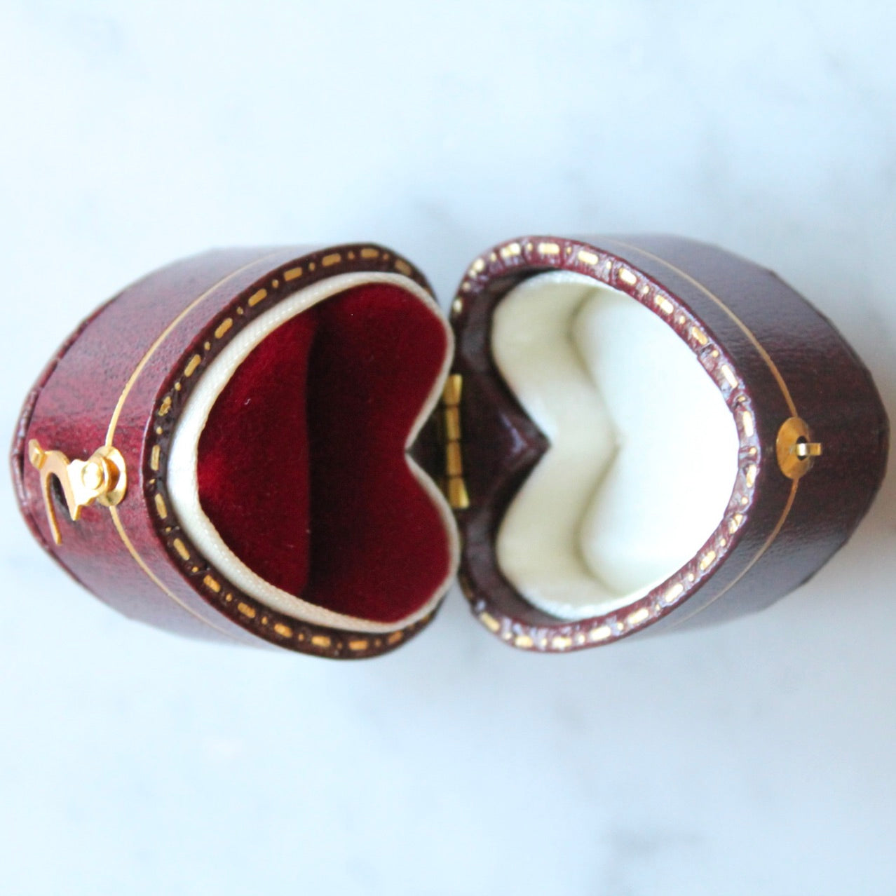 Velvet Heart Ring Box