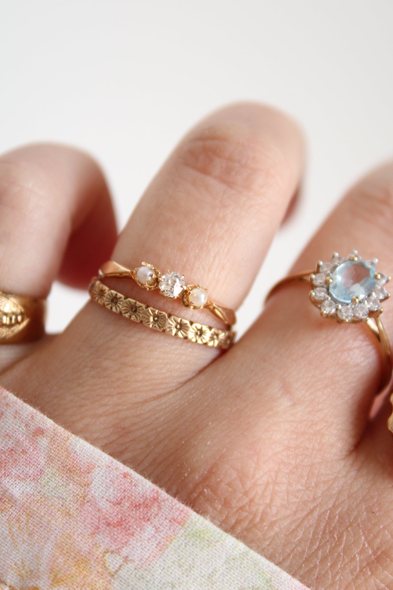 Daisy Flower Band Ring