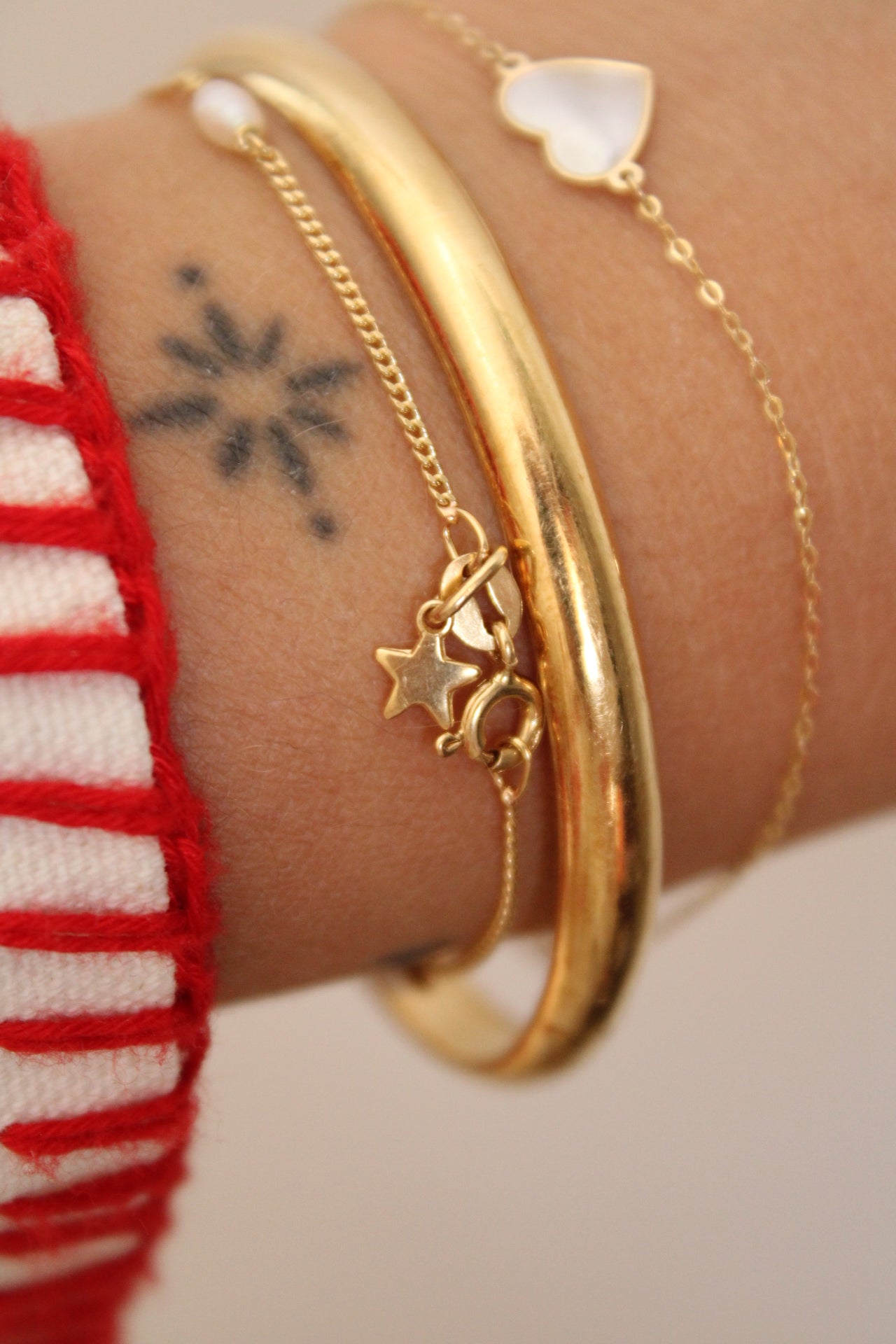 Classic Bangle (18ct)