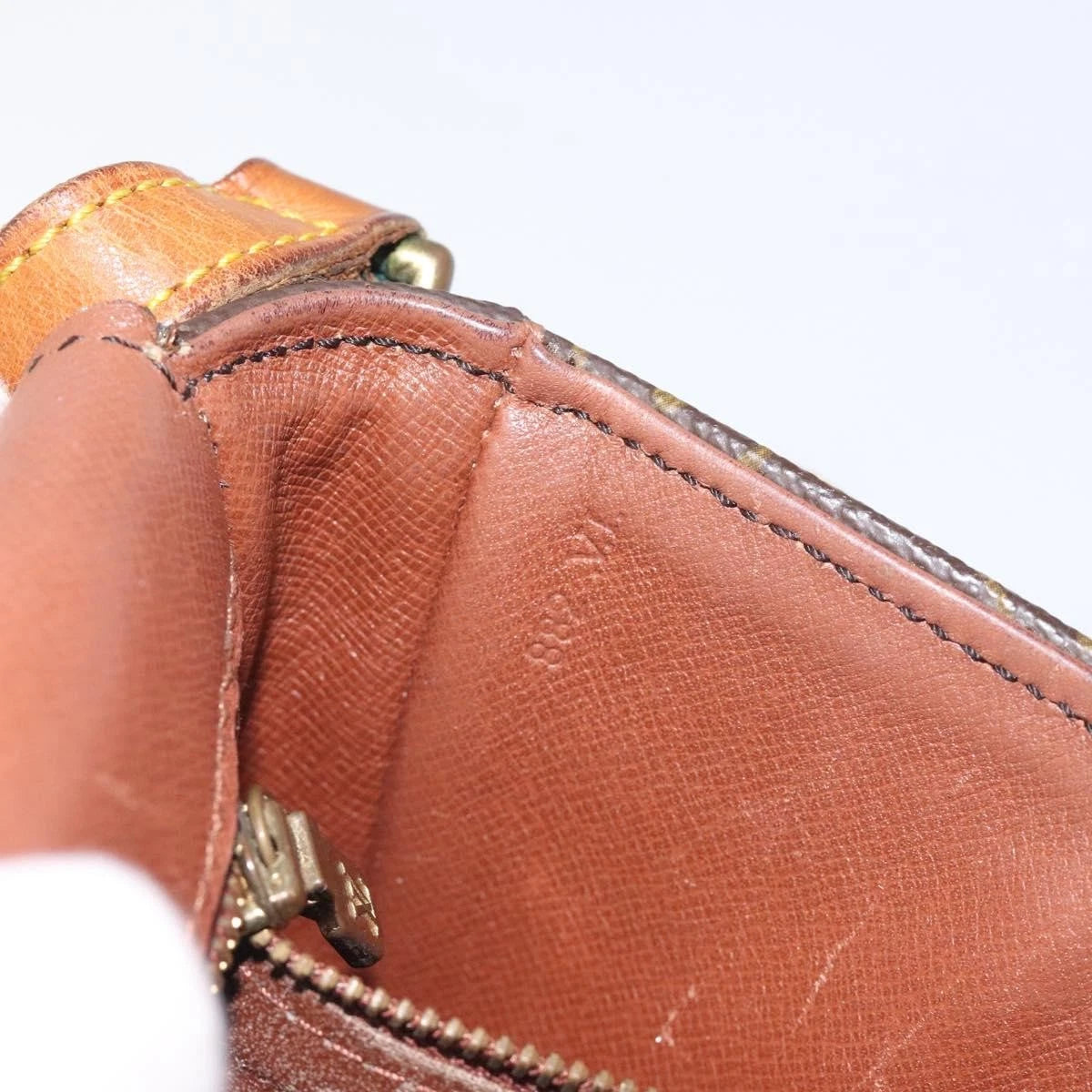 Louis Vuitton Chantilly PM