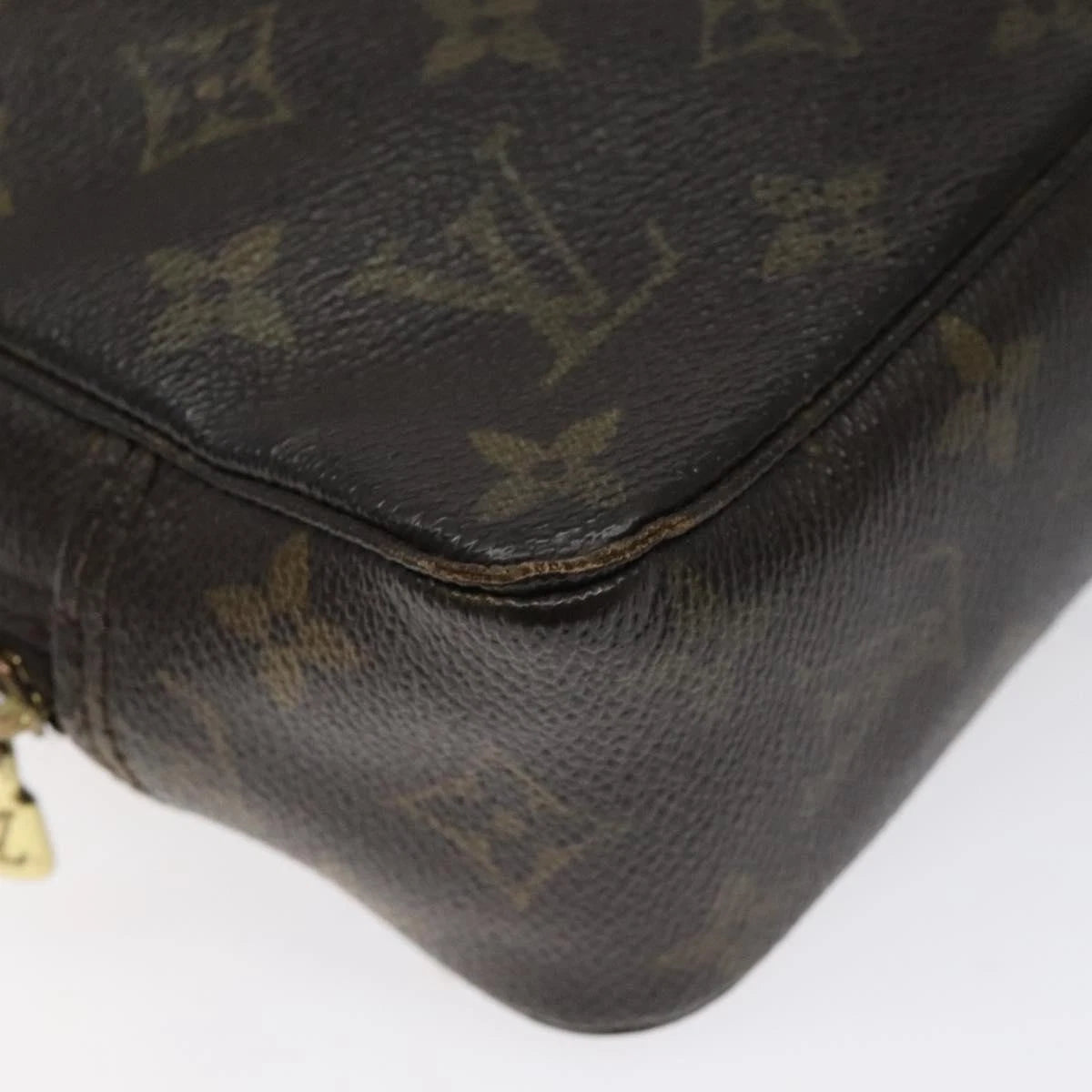 Louis Vuitton Trousse Toilette 23 Clutch