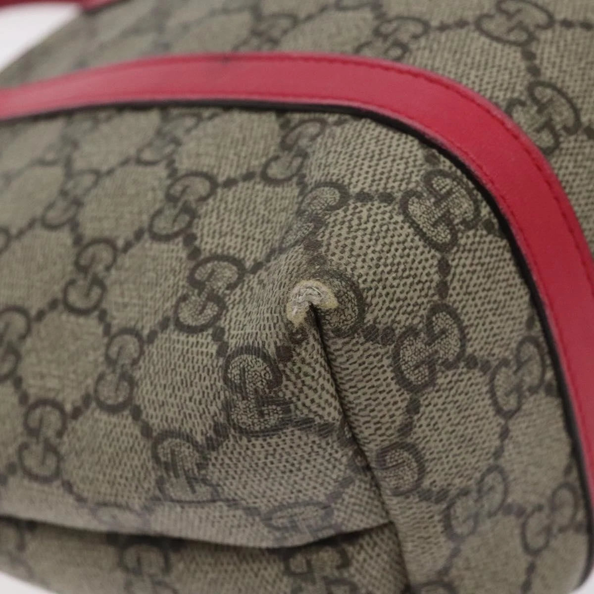 Gucci Supreme Hand Bag