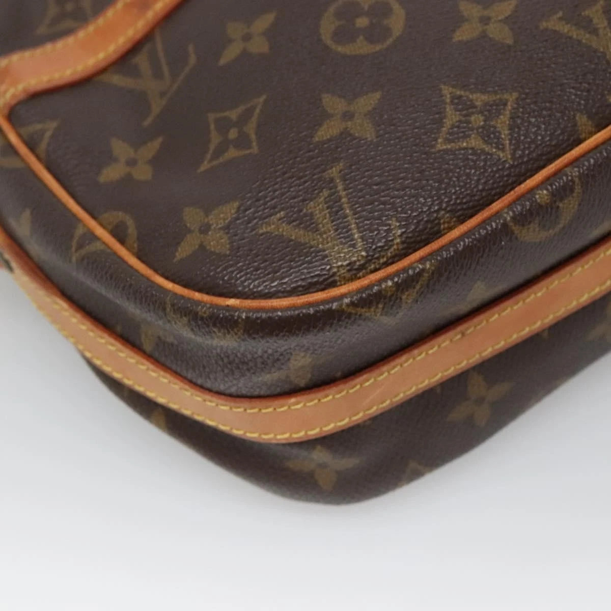 Louis Vuitton Senlis
