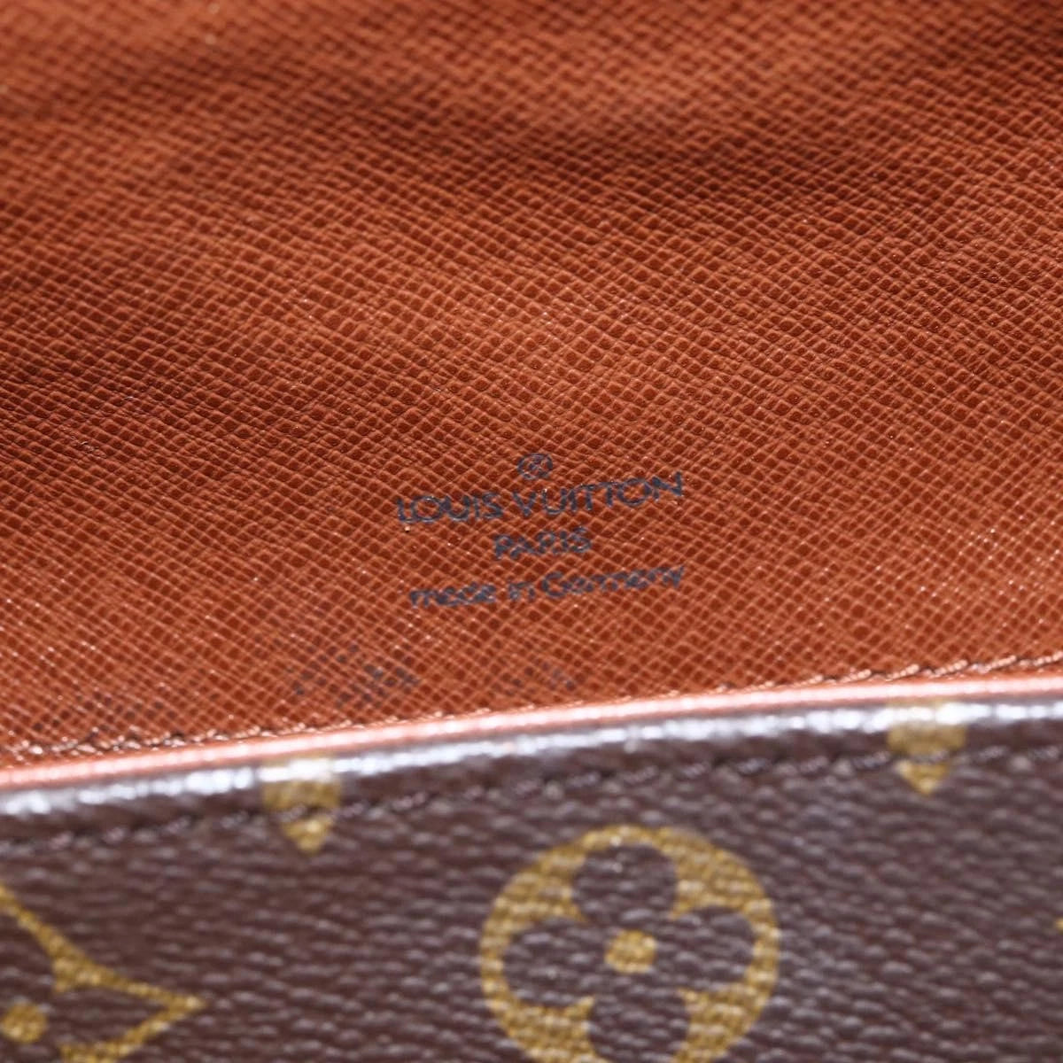 Louis Vuitton Saint Cloud MM