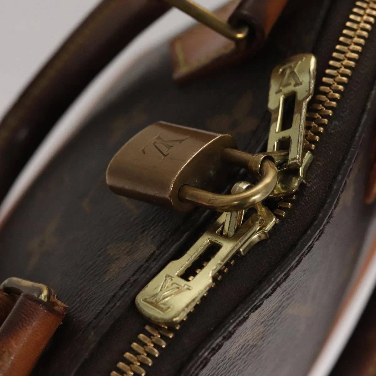 Louis Vuitton Alma BB
