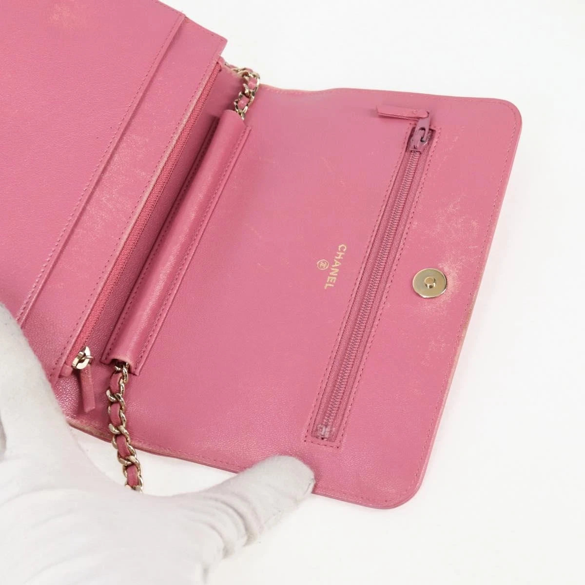 Chanel Wallet on Chain