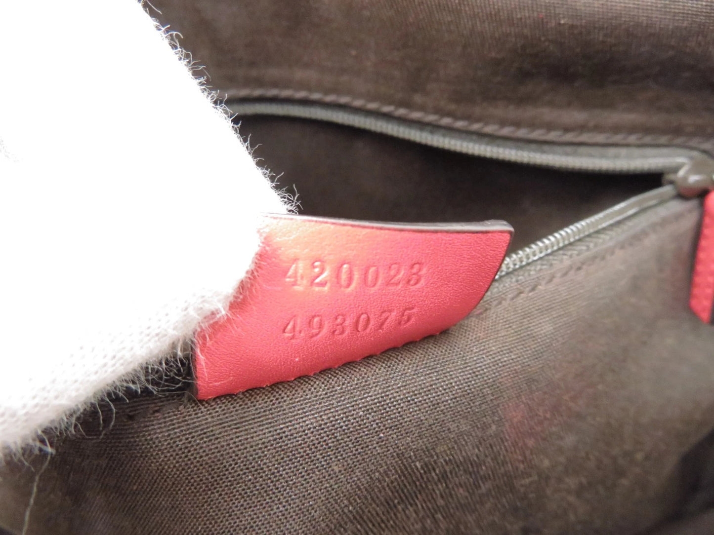 Gucci Guccissima Leather 2-Way Bag