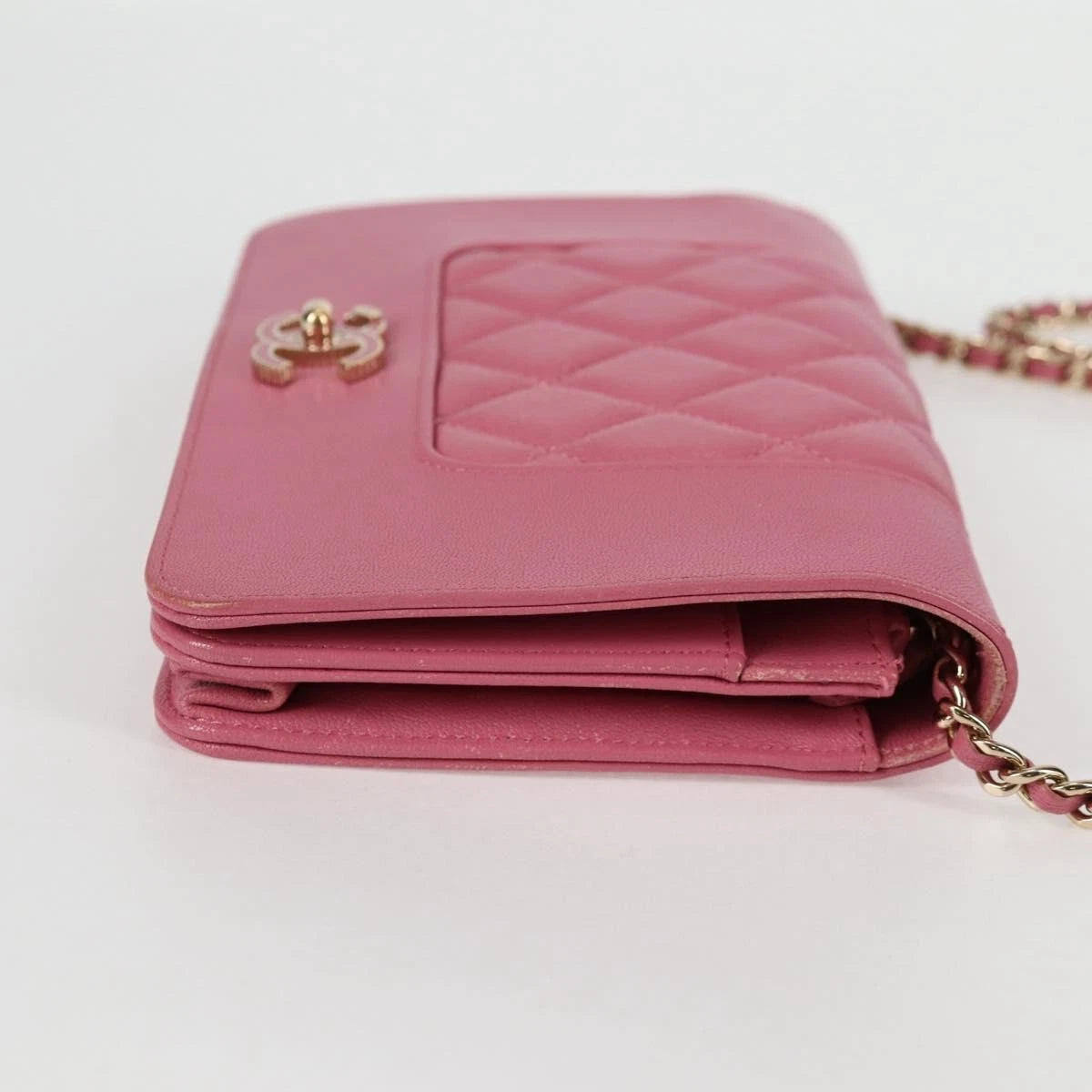 Chanel Wallet on Chain