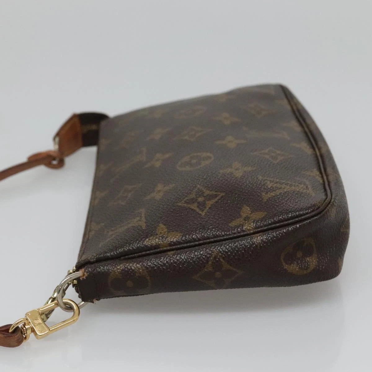 Louis Vuitton Pochette