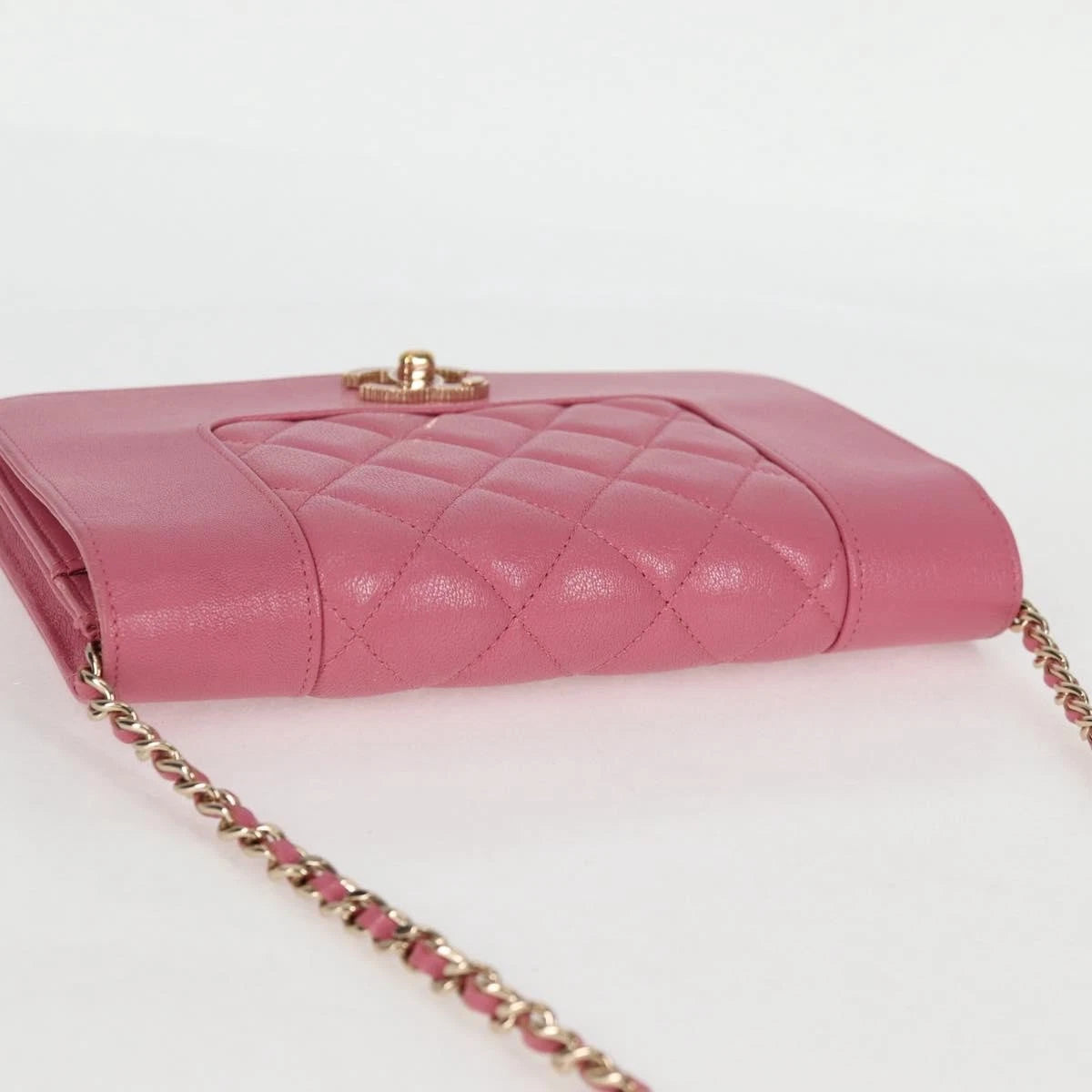 Chanel Wallet on Chain