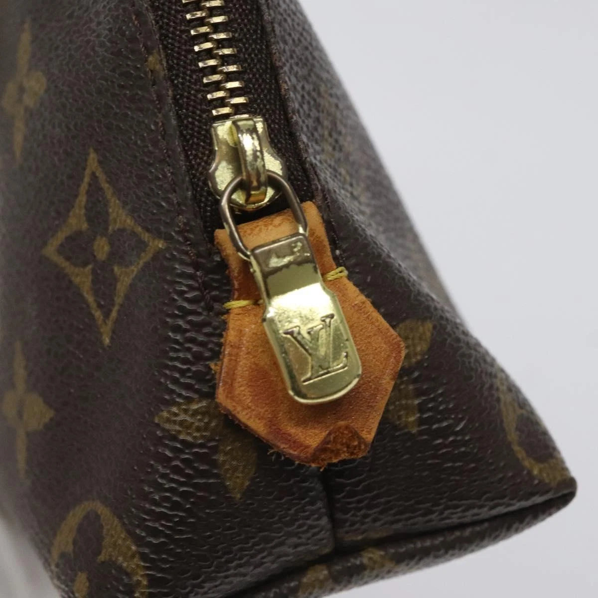 Louis Vuitton Pochette Cosmetique