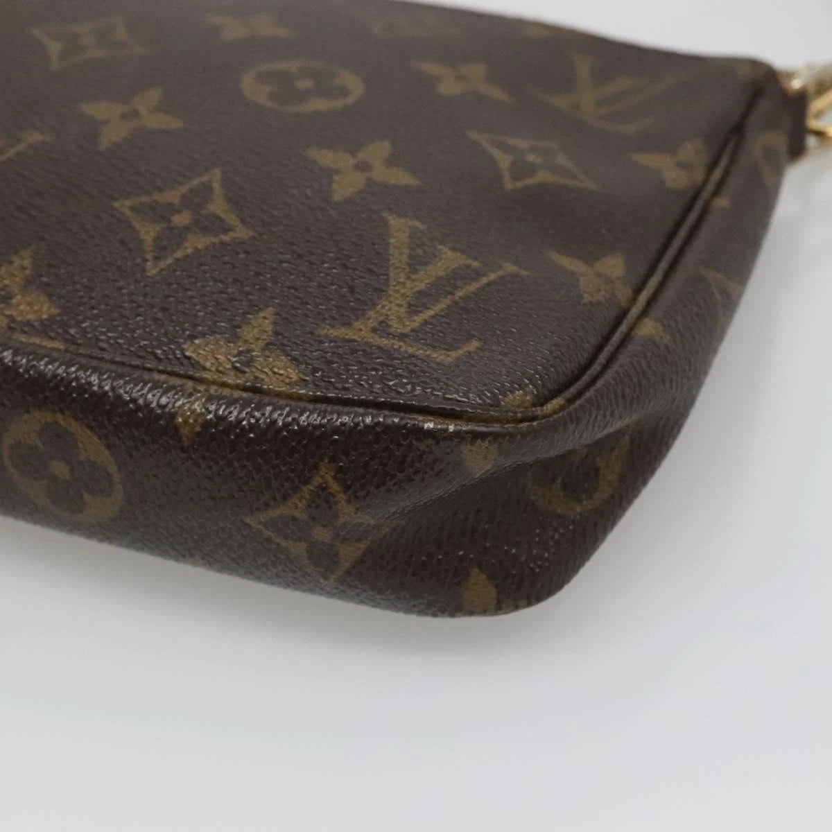 Louis Vuitton Pochette