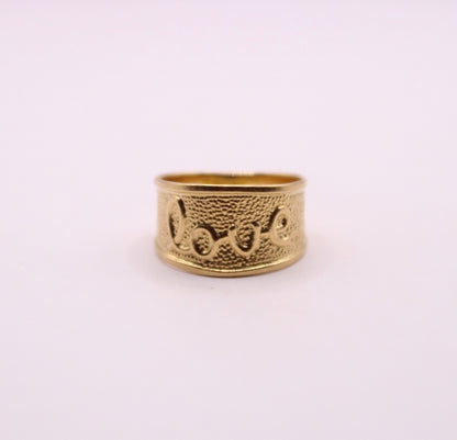 Bold "LOVE" Band Ring