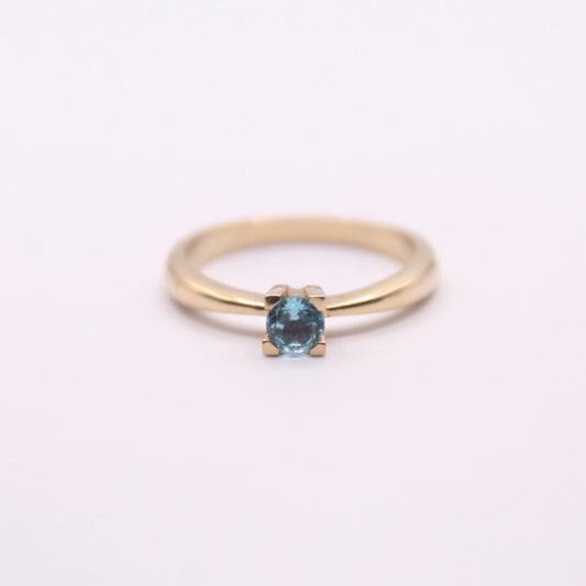 Single Aquamarine Crown Ring