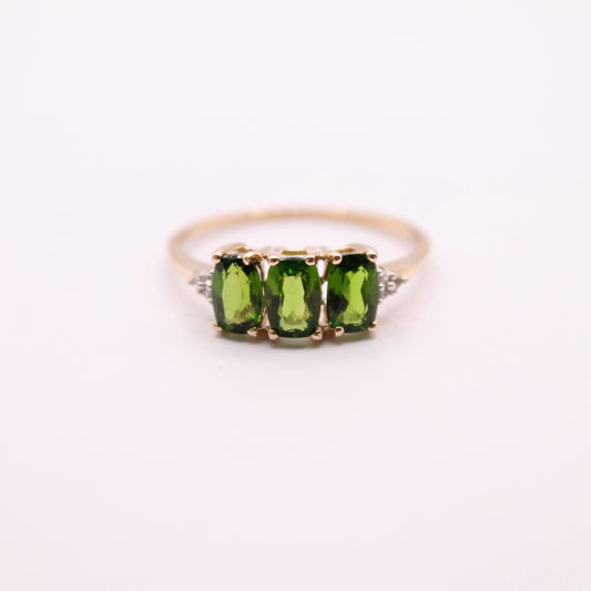 Diopside & Diamond Trilogy Ring