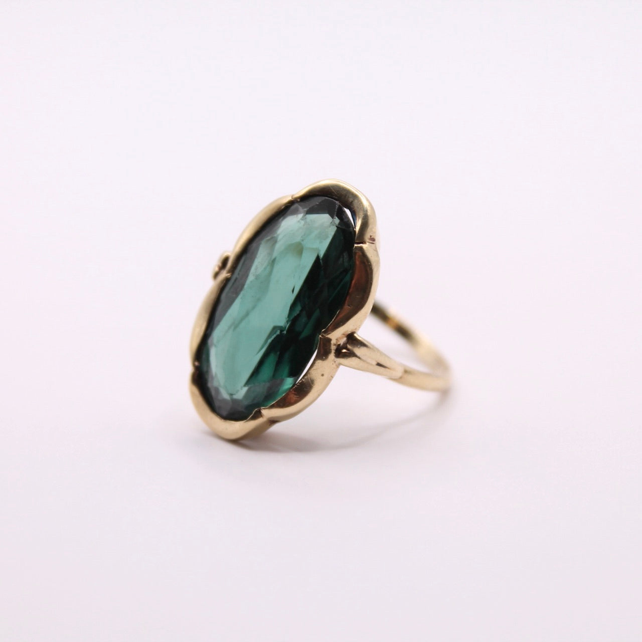 Spinel Statement Ring