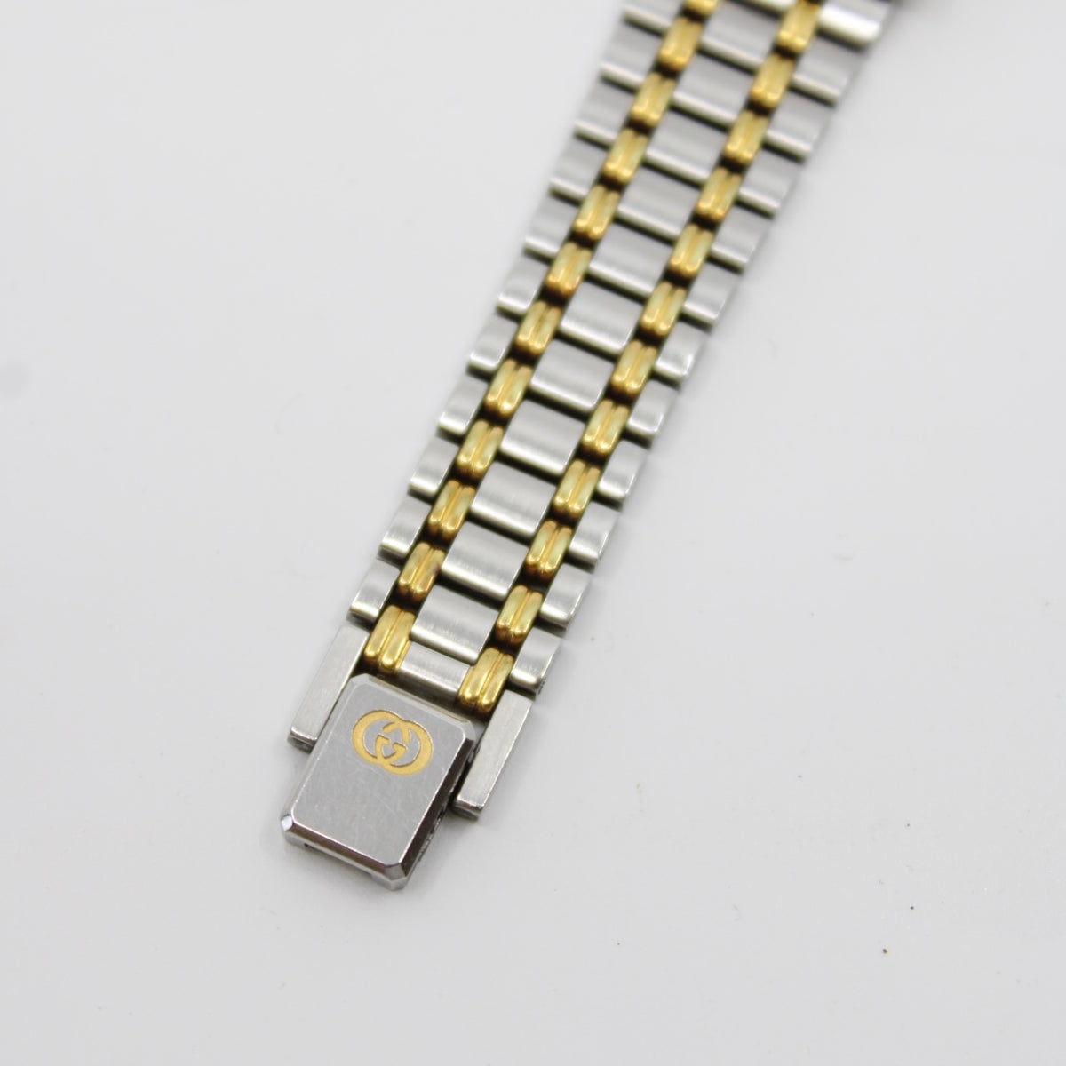 Gucci 9000L Watch