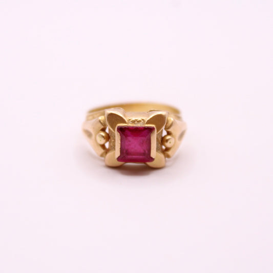 Bold Ruby Flower Ring