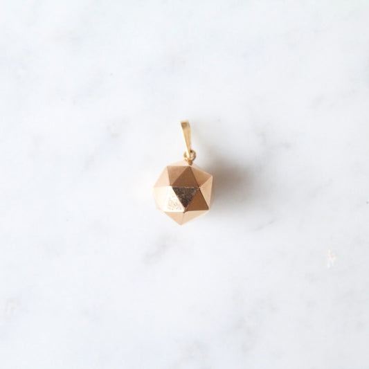 Geometric Ball Charm