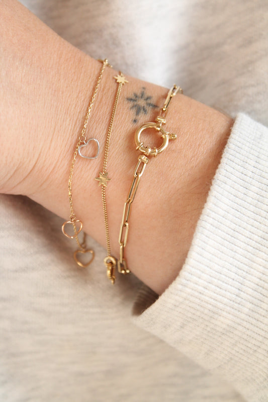 Dangling Heart Bracelet