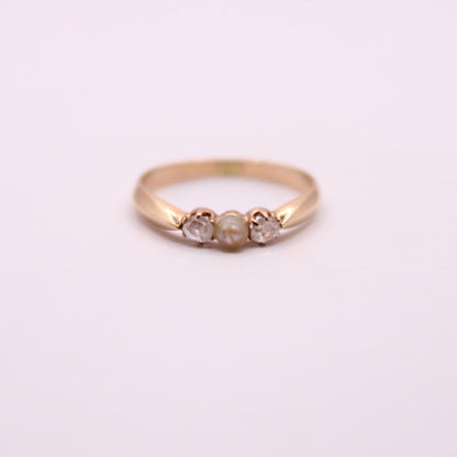 Freshwater Pearl & Diamond Trilogy Ring