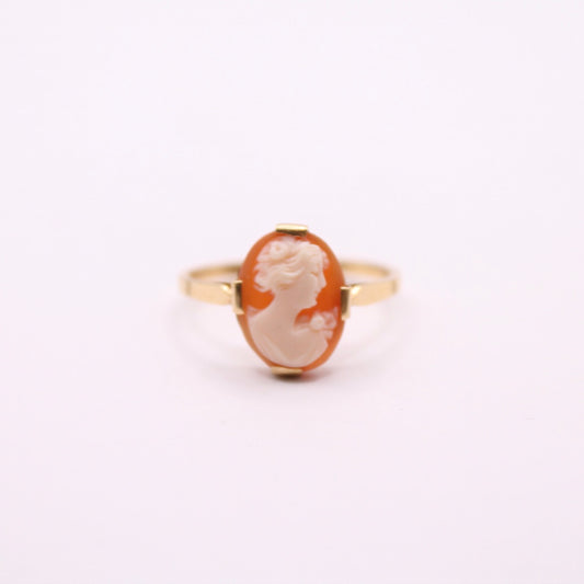 Dainty Cameo Ring