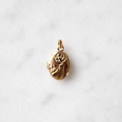 Tiny Oval Photo Locket
