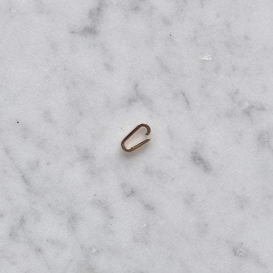 Paperclip Connector